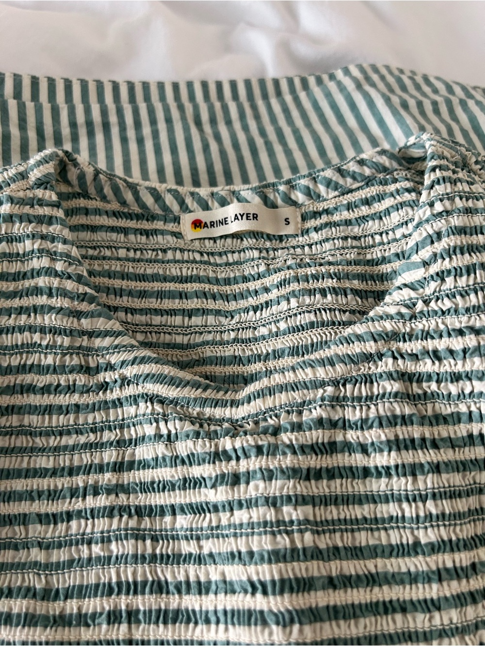 Marine Layer Darcy Smocked Poplin Pima Cotton - Picture 5 of 7